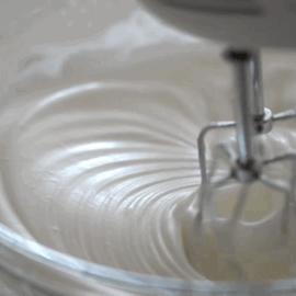 香氛四溢，甜蜜满溢—探秘品牌香水蛋糕的独特魅力