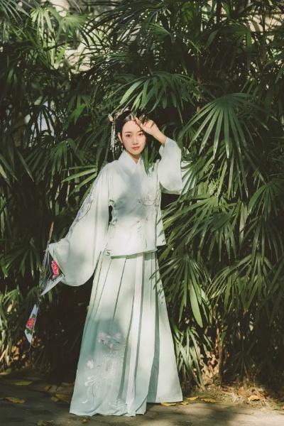 夏日炎炎，汉服风起—盘点那些平价又好穿的汉服品牌店