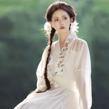 揭秘汉服界大佬，2023年度汉服品牌排行榜大揭秘！