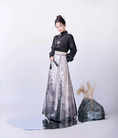 汉服老店品牌推荐，传承经典，品味古韵