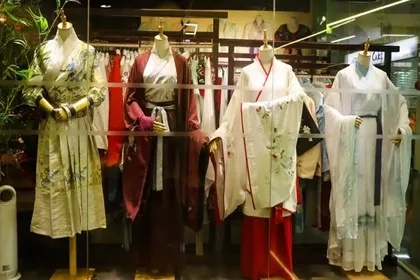 汉服老店品牌推荐，传承经典，品味古韵
