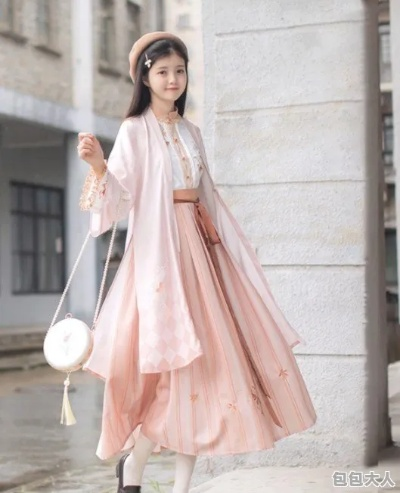 汉服搭配必备—盘点那些既时尚又精致的汉服品牌女包