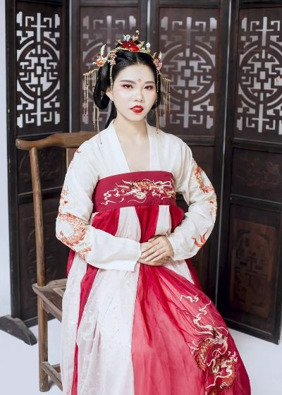 唐点阁—穿越千年的汉服之美