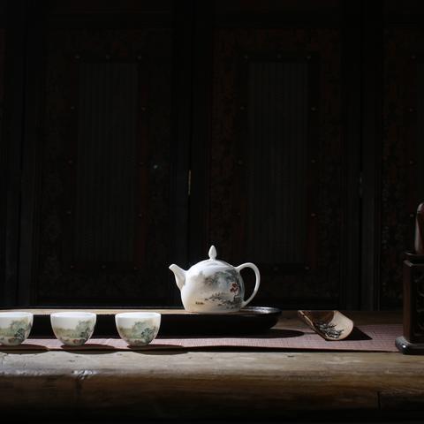 中性茶叶品牌大盘点，品味不偏不倚的茶香世界