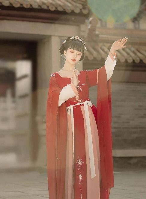 汉服风潮来袭！盘点几款高级品牌汉服睡衣，让你在家也能体验古风韵味