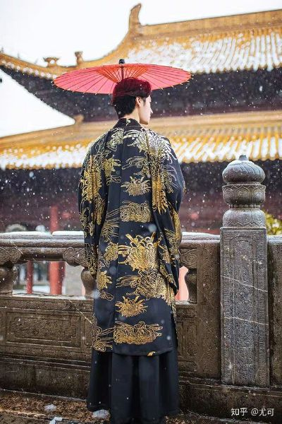 🤝汉服复兴之旅，盘点知乎上热门的正规男生汉服品牌！