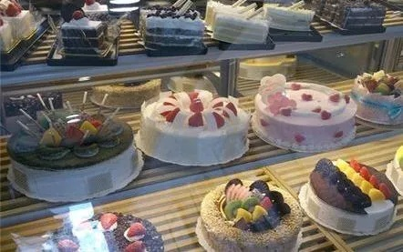 华生园蛋糕，甜蜜诱惑，品质之选，这些品牌让你回味无穷！