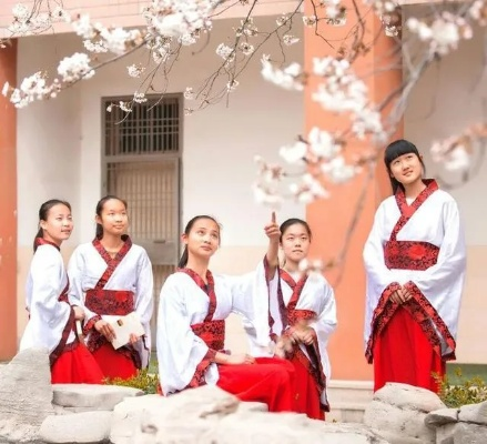 中学生品牌汉服，穿越时空的美丽传承