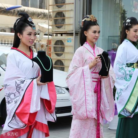 盘点秦制黑色汉服品牌，穿上历史韵味，感受传统之美