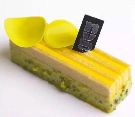 🎂黄金诱惑！盘点那些让人垂涎欲滴的黄色蛋糕品牌