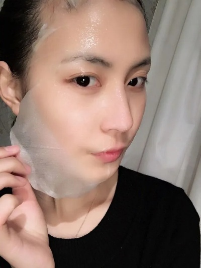 揭秘高端透明面膜界的明星品牌，让你的肌肤喝足营养！