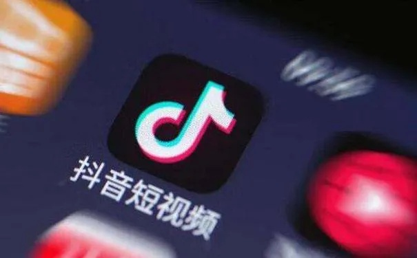 抖音月付套现风险与案例分析—800元能否成功套现？