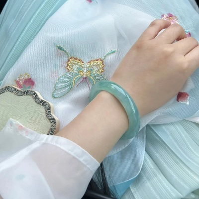 平价汉服护腕推荐，性价比之选，让你轻松搭配古风美腕