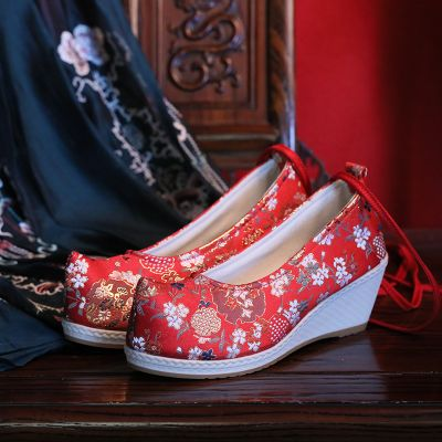 汉服女鞋品牌大盘点，传统与现代的完美融合