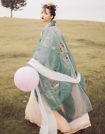 汉服摄影服装平价好物推荐，让你拍出古风大片不花冤枉钱！
