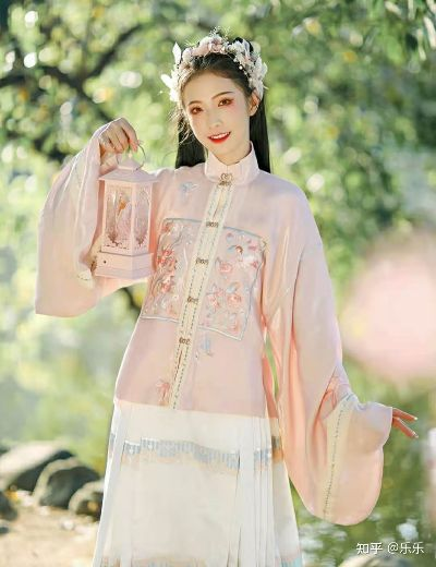 少女心爆棚！盘点平价又好看的汉服品牌推荐