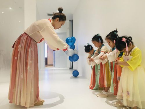 盘点正宗汉服男童套装品牌，传承传统文化之美