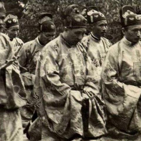 蓝黑汉服推荐，盘点那些让你美得不可方物的女装品牌