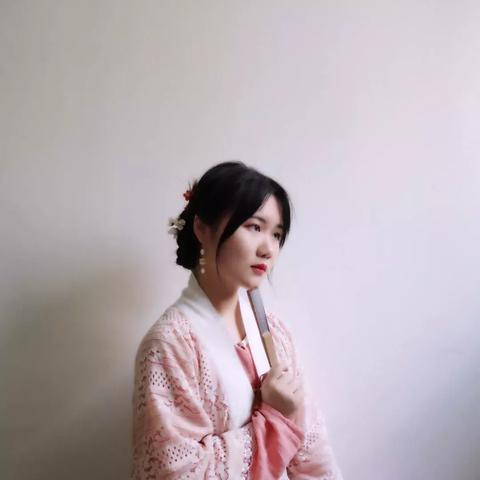 香港古墓出土汉服，揭秘千年前的时尚密码