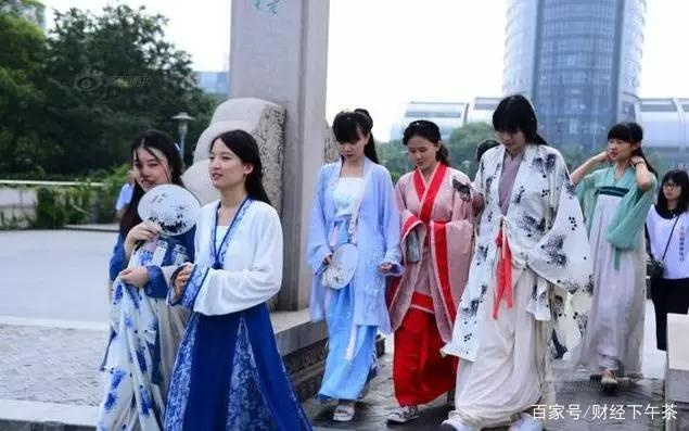 汉韵流芳，青春华服—大学生汉服女装品牌探秘