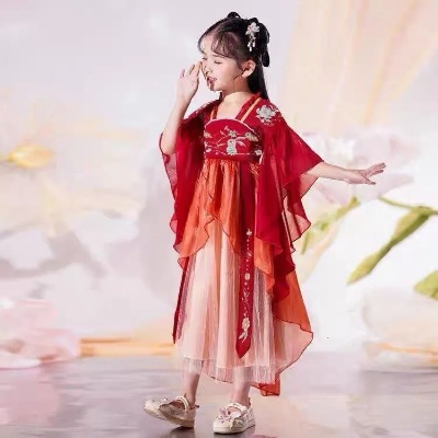 儿童汉服网红品牌盘点，穿上古韵，萌娃成焦点！