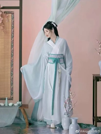 盘点那些让人心旷神怡的清冷感汉服品牌