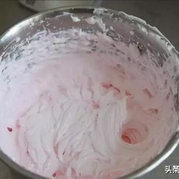轻松制作，美味满分！品牌蛋糕粉300克，教你轻松打造家庭烘焙达人