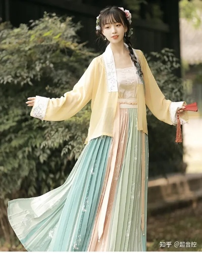 🌸2023爆款汉服大全女装品牌推荐，穿越古今的美丽选择！