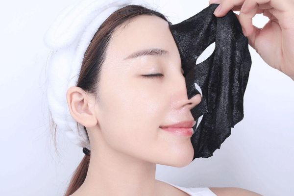 🎉直播抢购蕾丝缎黑面膜品牌大揭秘！效果惊人，你值得拥有！