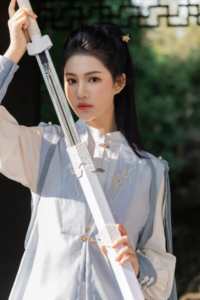 汉服搭配神器—女性专用手持刀具品牌推荐