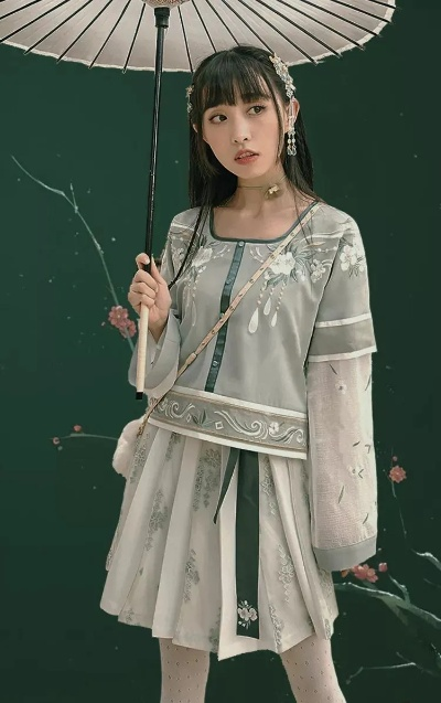 沐辰汉服—探寻传统与现代交融的女装品牌