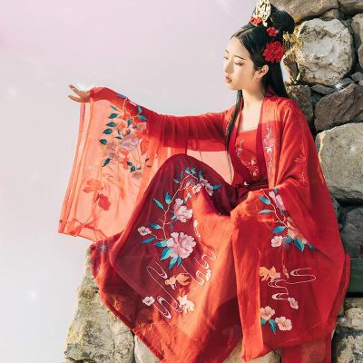 秋季女士品牌汉服美图鉴赏，穿越时空的古典韵味