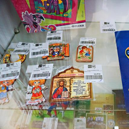 俄罗斯妹子亲测面膜品牌大盘点，揭秘本土护肤秘籍！