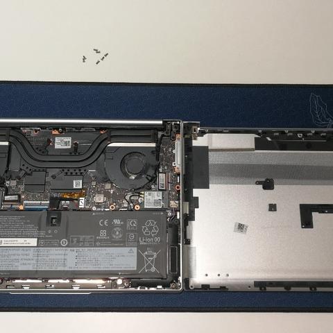联想品牌电脑，满足现代办公与娱乐的多面手
