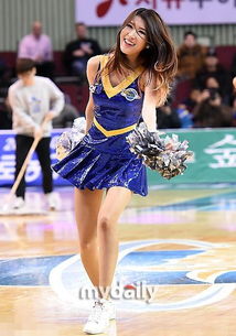 短裙舞动时尚—盘点那些让人眼前一亮的短装女装舞蹈服品牌