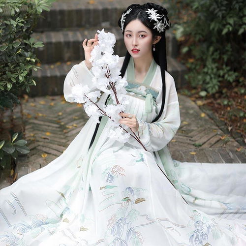 汉服女孩必备彩妆品牌大全，美丽从头开始！
