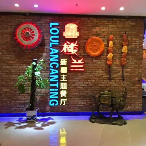 武汉服装品牌大楼，繁华依旧，创新不止