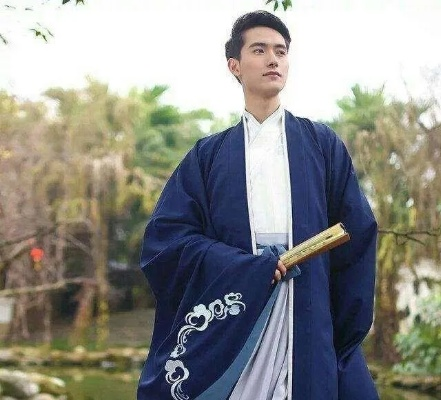 秋冬男士汉服推荐，品味传统，时尚穿搭指南
