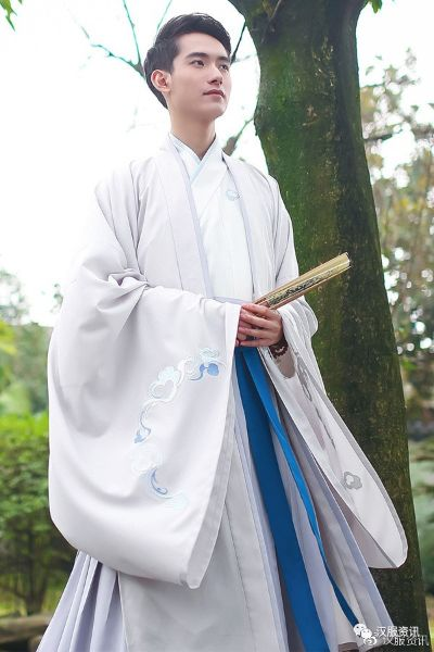 盘点那些让你蓬松一夏的汉服男款品牌