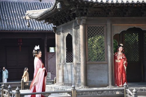 盘点2023最火汉服男士品牌，这些国风服饰让你成为潮流焦点！
