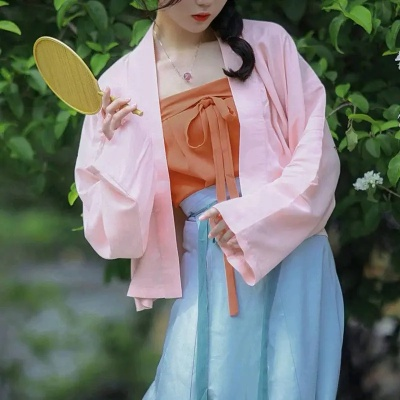 韩汉服吊带胸垫品牌推荐，舒适与美感的完美结合