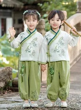 婴童汉服春装品牌大盘点，萌娃穿汉服，古风韵味足！
