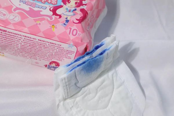 告别尴尬，全方位呵护—品牌卫生巾护垫组合装体验分享