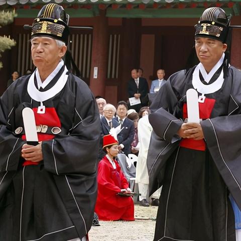 韩国市场上男士汉服的流行品牌及特点解析