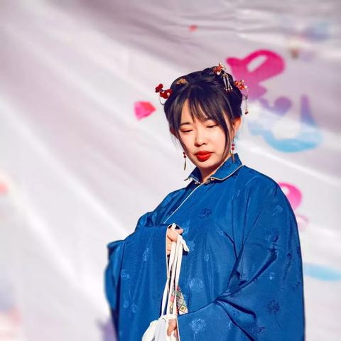 🌸汉服之美明星同款汉服大盘点，穿越古今的时尚潮流🌸