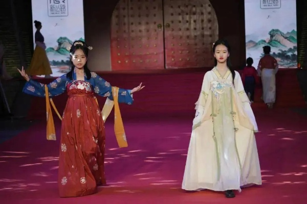 汉中品牌汉服，古韵今风，领跑全国市场
