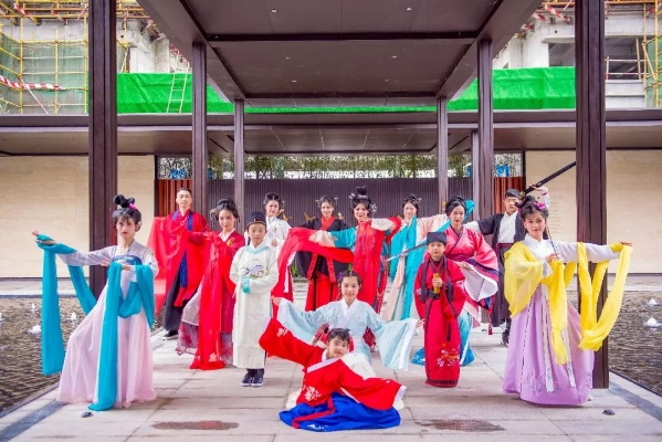 国潮汉服珠宝品牌店—传承古韵，绽放时尚