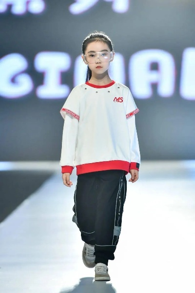 广东儿童舞蹈服装品牌大盘点，时尚与童趣的完美结合