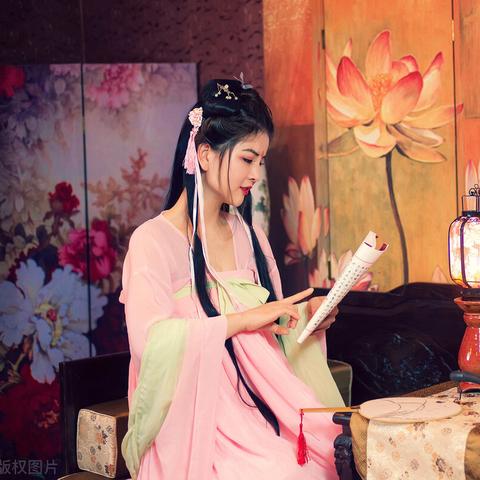 汉服肚兜式吊带品牌推荐，穿出古典韵味，尽显东方美