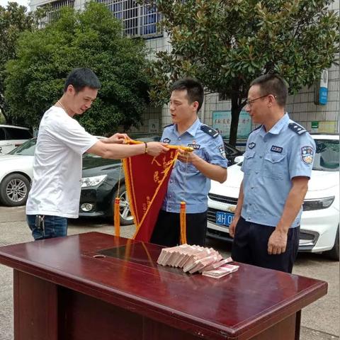 22u服务器机柜租赁—企业IT基础设施的高效解决方案